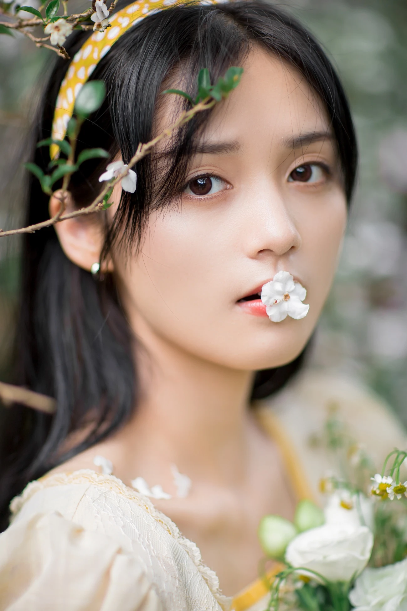 [YITUYU艺图语] 2021.04.19 花间志 雨文 [31P/520MB]
