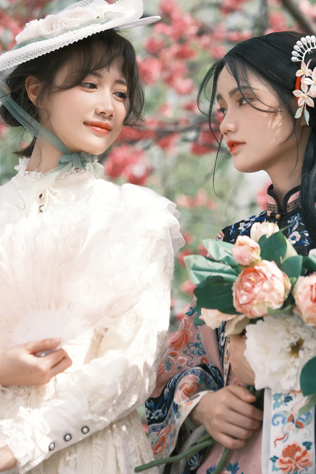 [YITUYU艺图语]2023.04.11 两个女孩的故事 橘柑&缪缪 [20+1P/480MB]