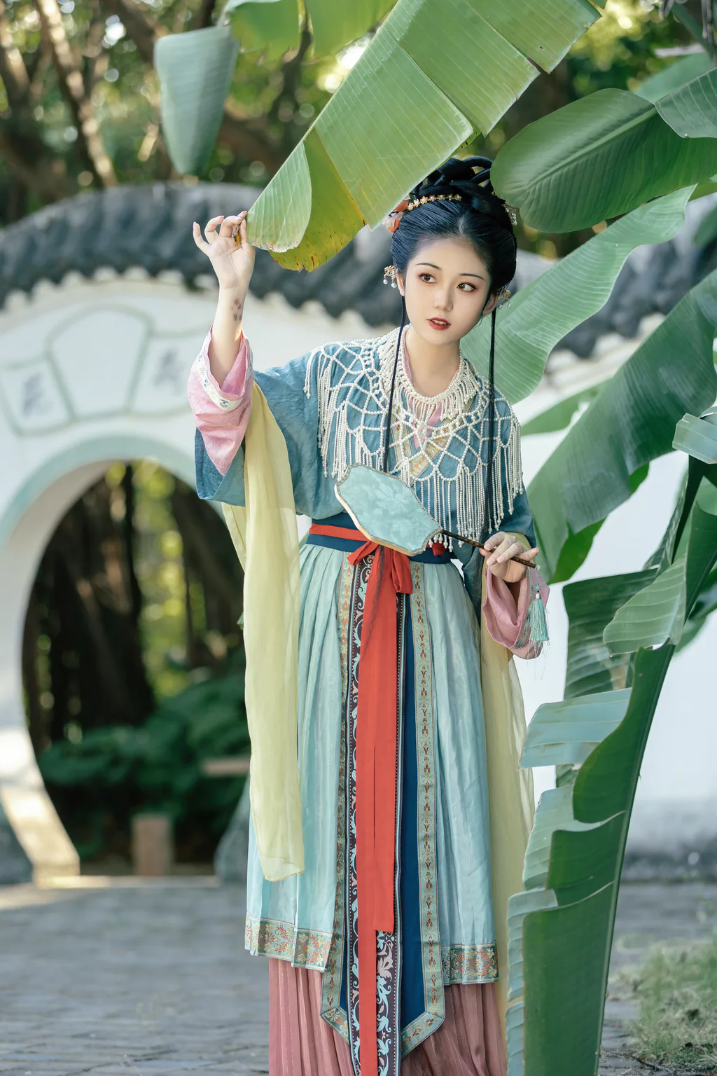 [YITUYU艺图语]2023.03.29 浣溪沙·小院闲窗春色深 沉诗思[21+1P/260MB]