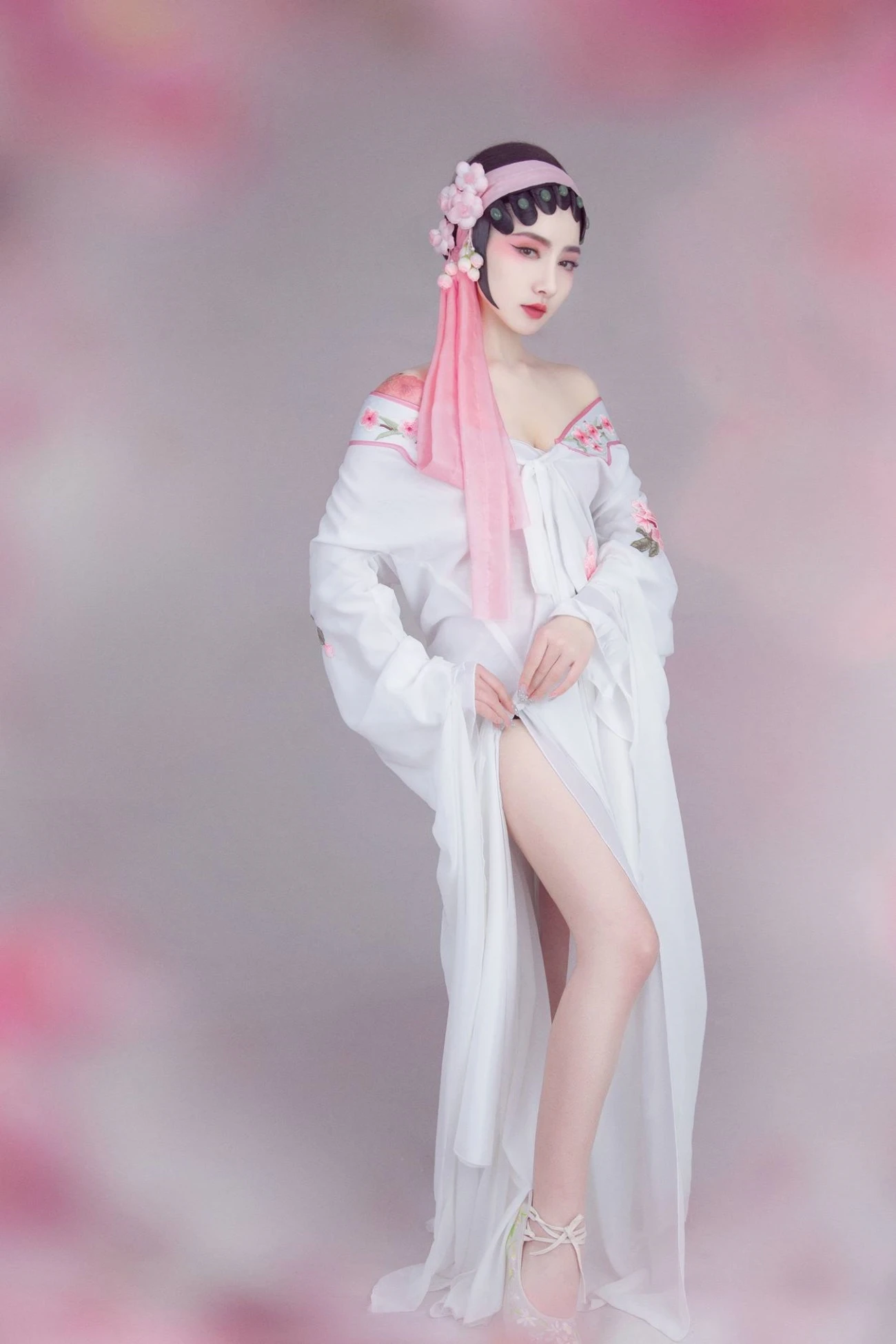 [YITUU艺图语] 2022.03.14 桃花坞 唯宝 [22P/503MB]