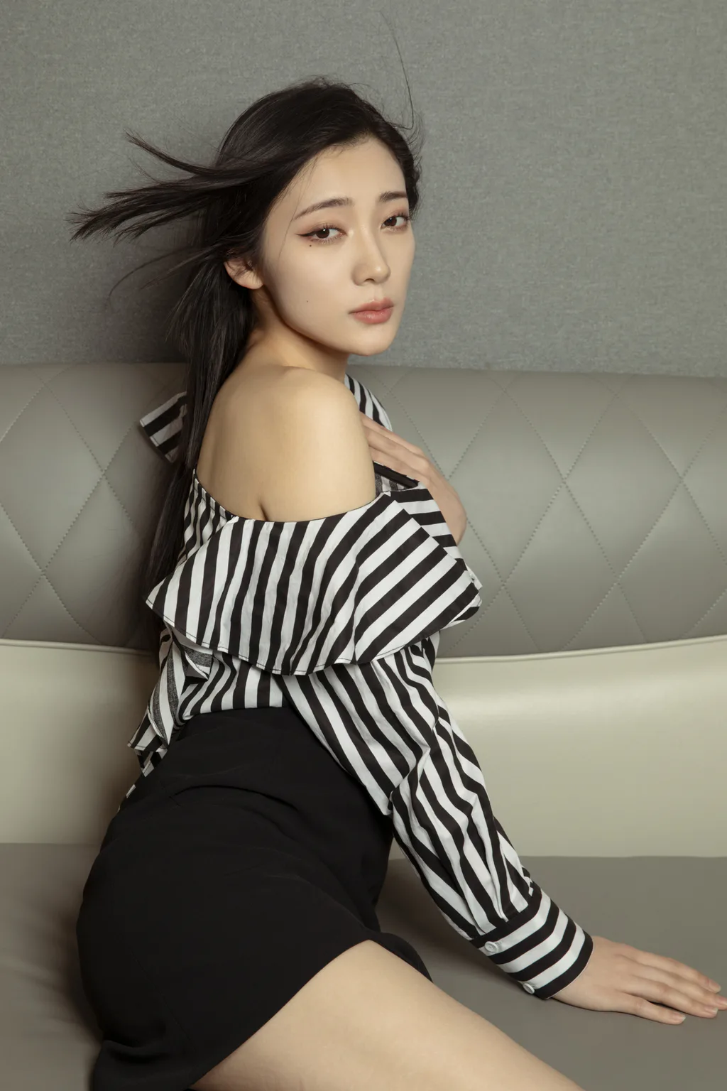 [YITUYU艺图语]2023.06.06 STRIPES YFALA[31+1P/395MB]