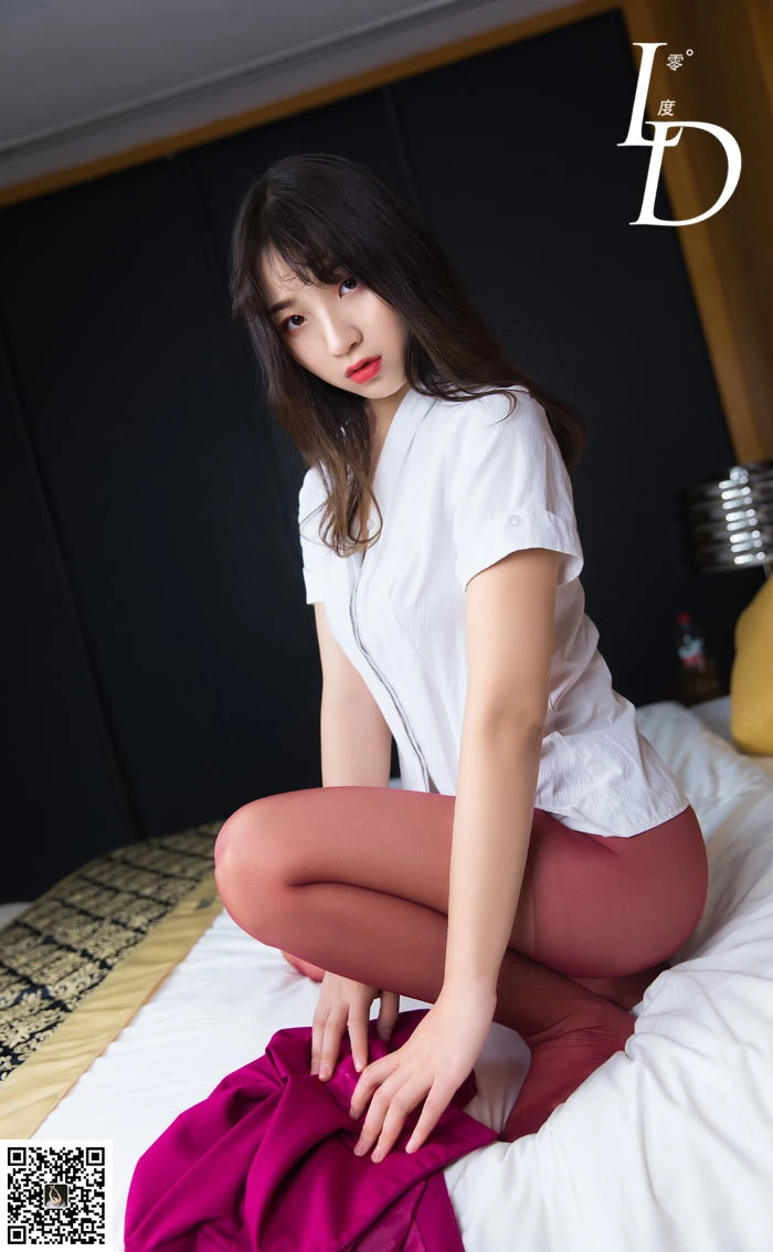 [零度摄影] VOL.37 萱萱 红丝Y惑[81P/204MB]