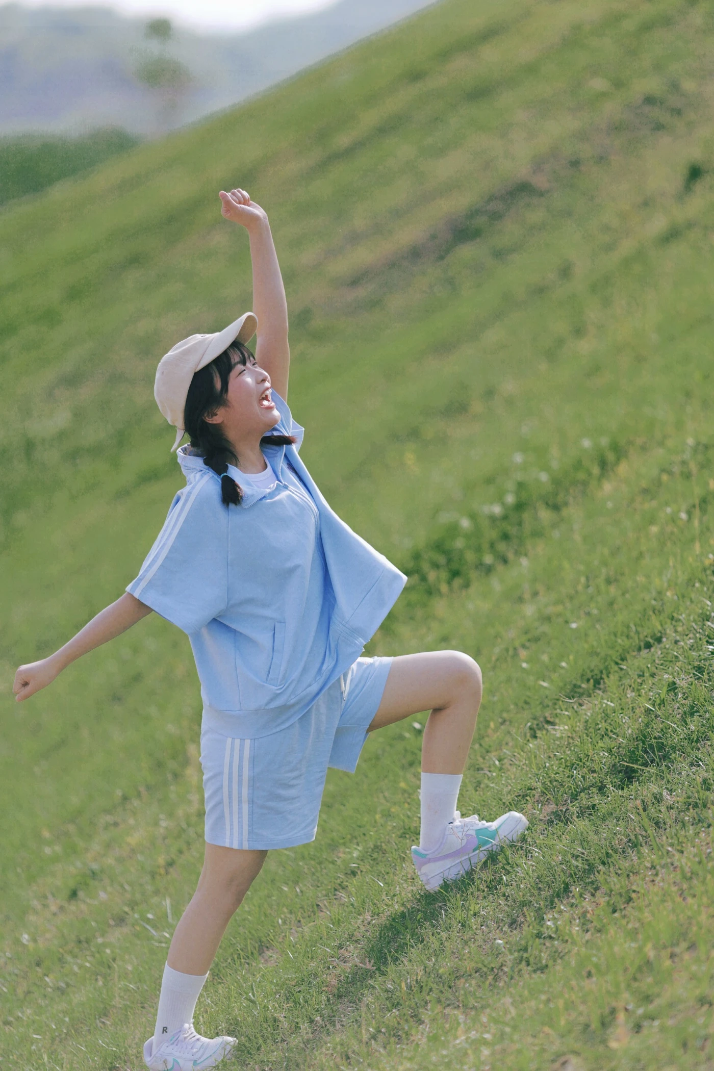 [YITUYU艺图语] 2022.06.21 sport! 呼叫呼呼 [24P/213MB]