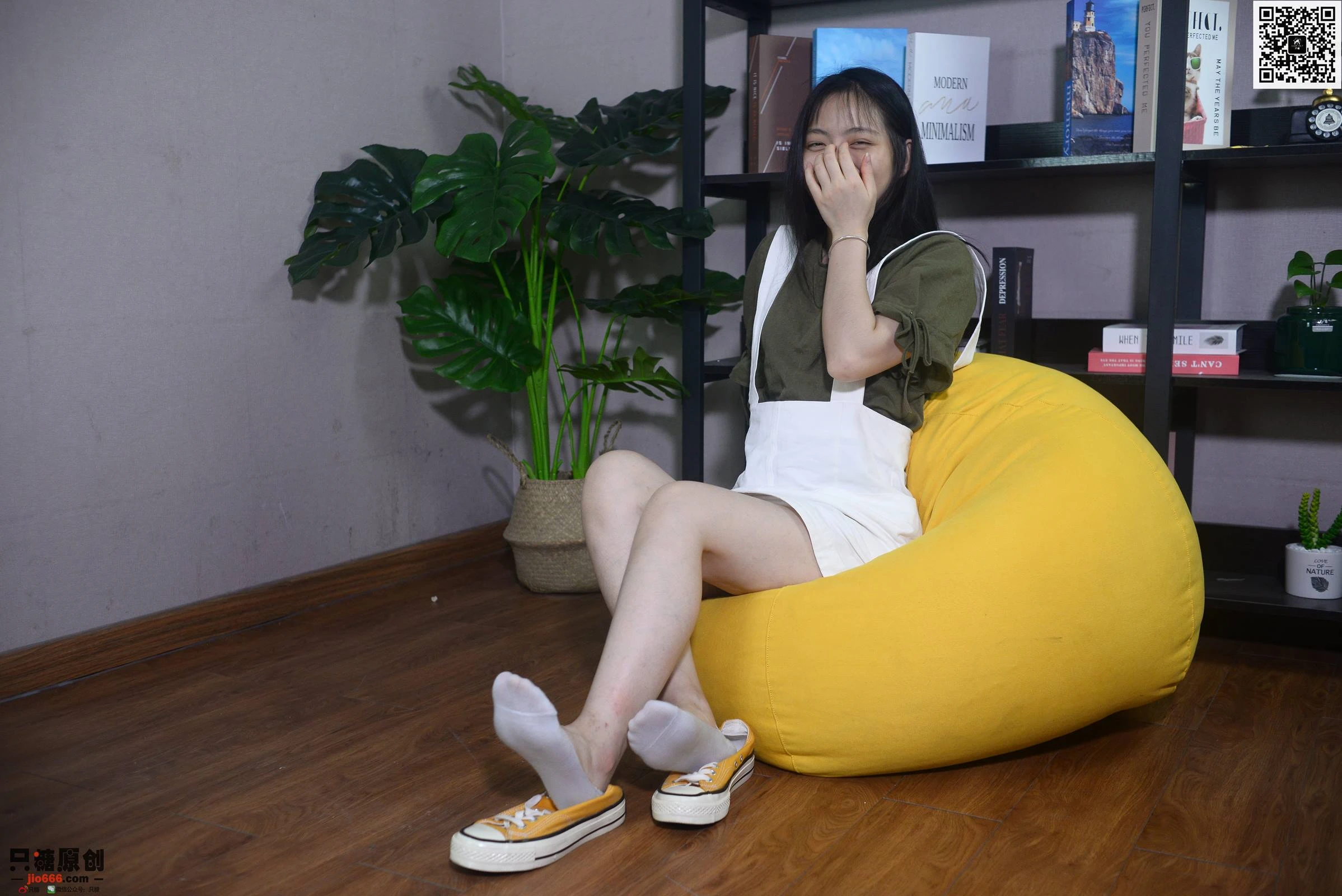只糖棉袜 NO.419 婧琪 – 希望生活有惊喜 [64P/458MB]