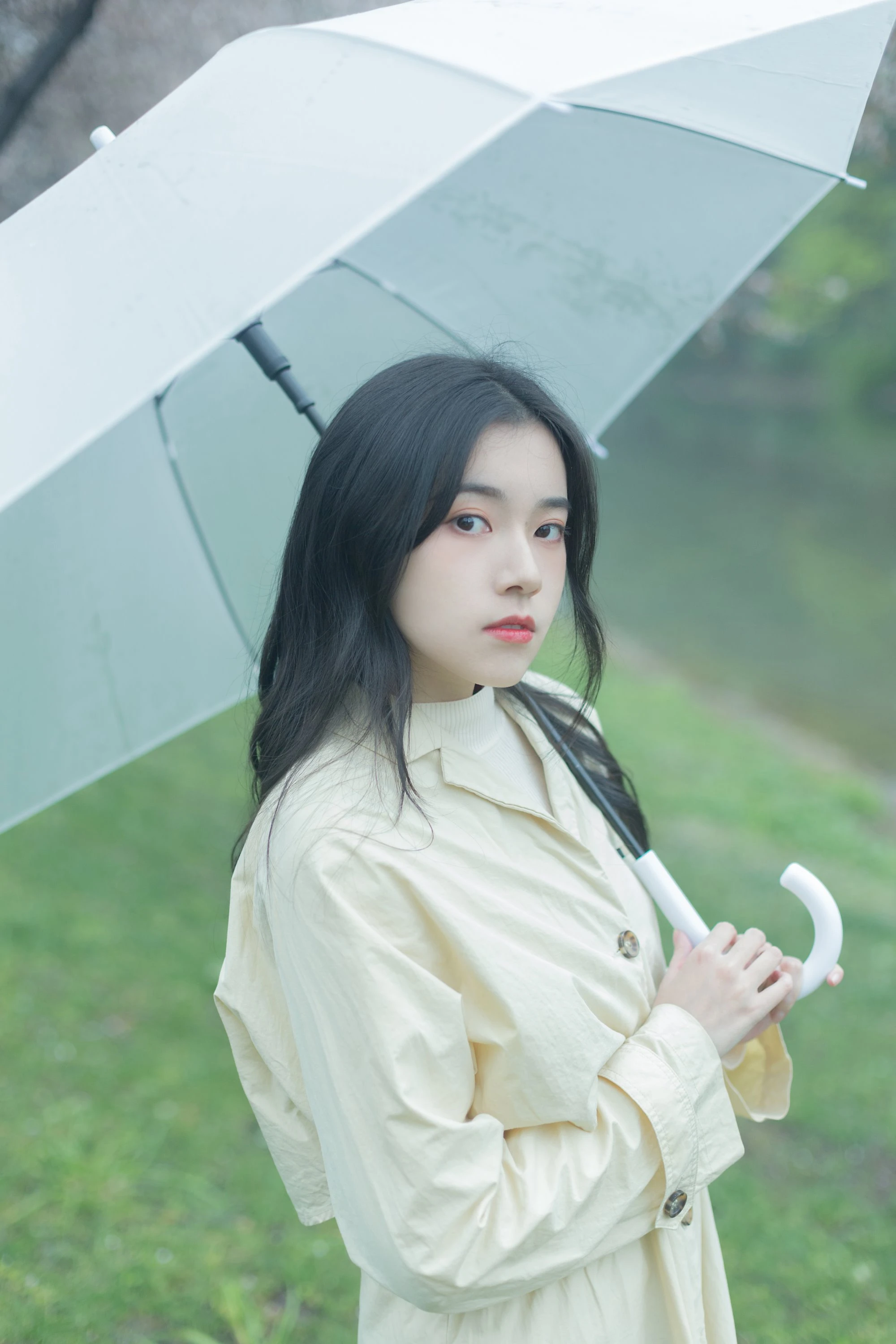 [YITUYU艺图语]2022.07.21 下雨的时候 静鏡婧[27+1P/202MB]