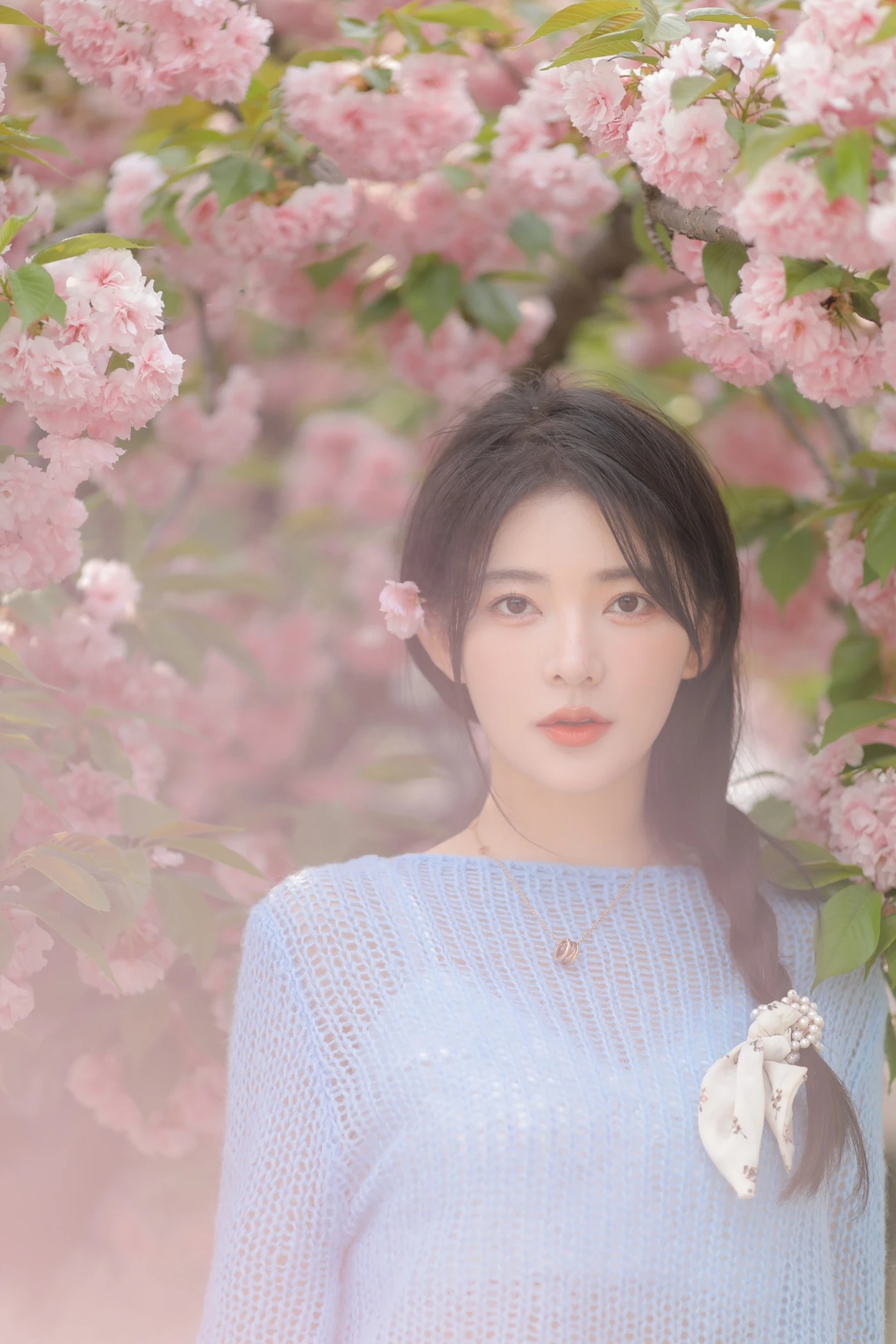 [YITUYU艺图语] 2022.06.22 粉蓝晚樱 杨伊墨 [29P/114MB]