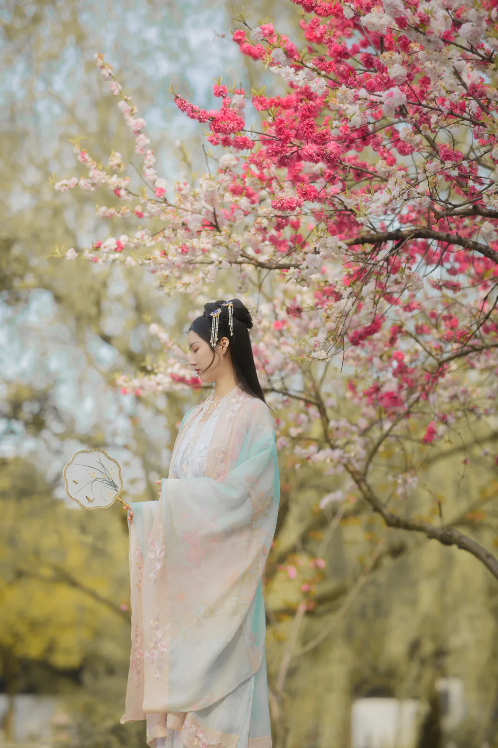 [YITUYU艺图语]2023.04.09 游园惊梦 琦琦[44+1P/804MB]