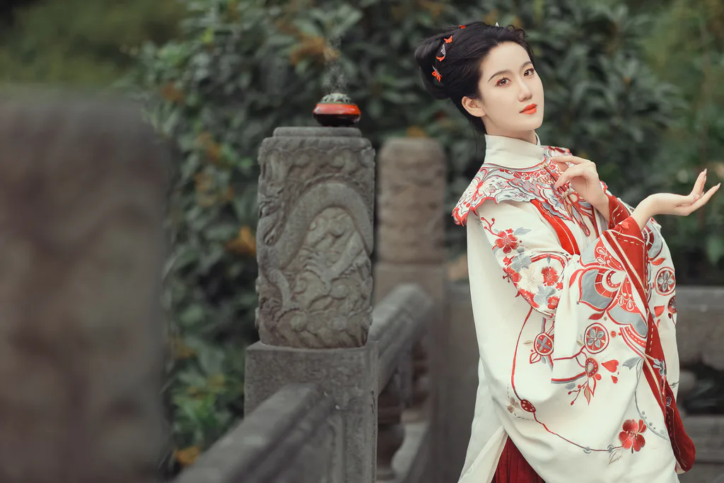 [YITUYU艺图语]2023.01.16 秋游净慈 甘乐喵喵喵[28+1P/298MB]