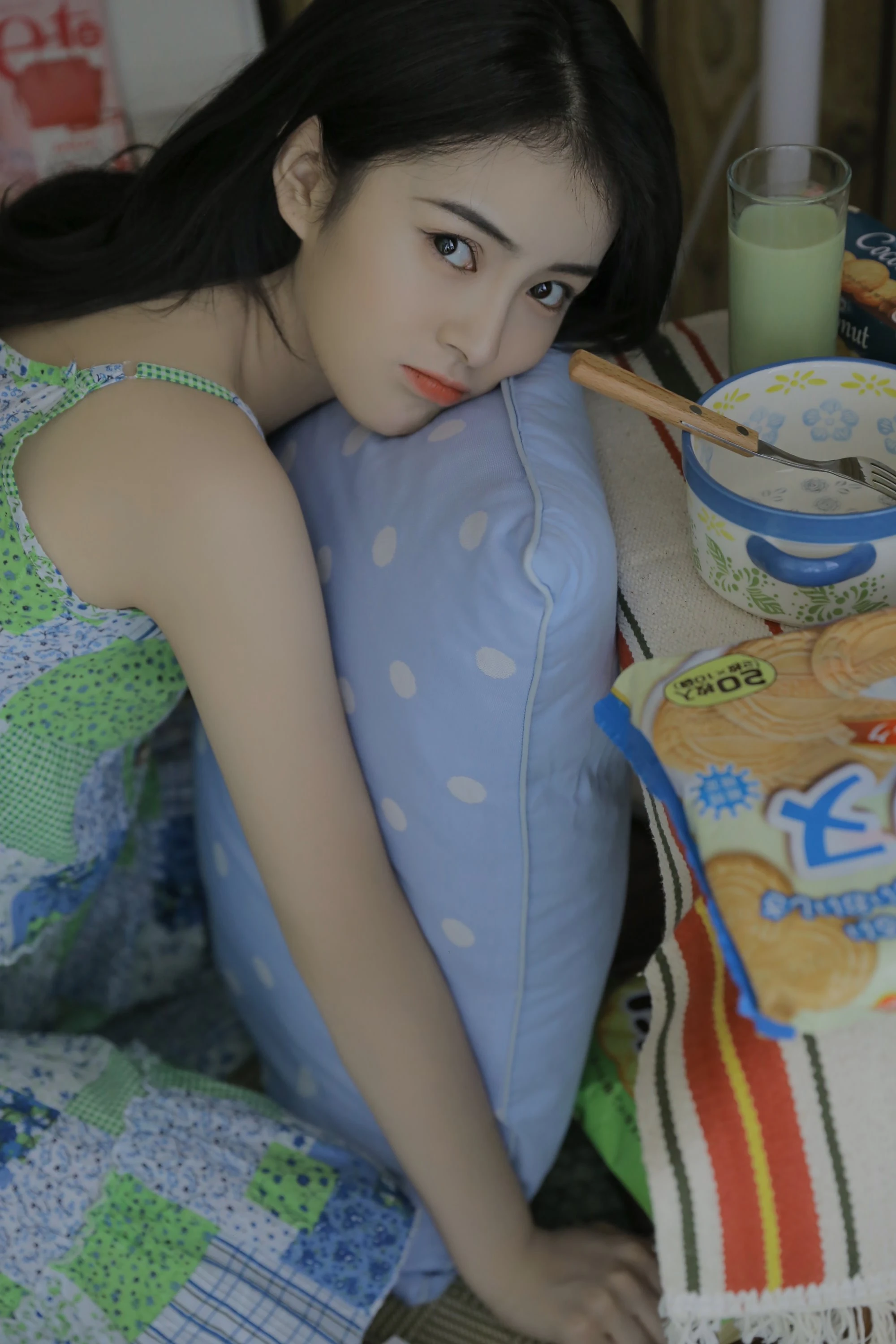 [YITUYU艺图语]2022.08.07 盛夏之前 胡允恩-[43+1P/188MB]