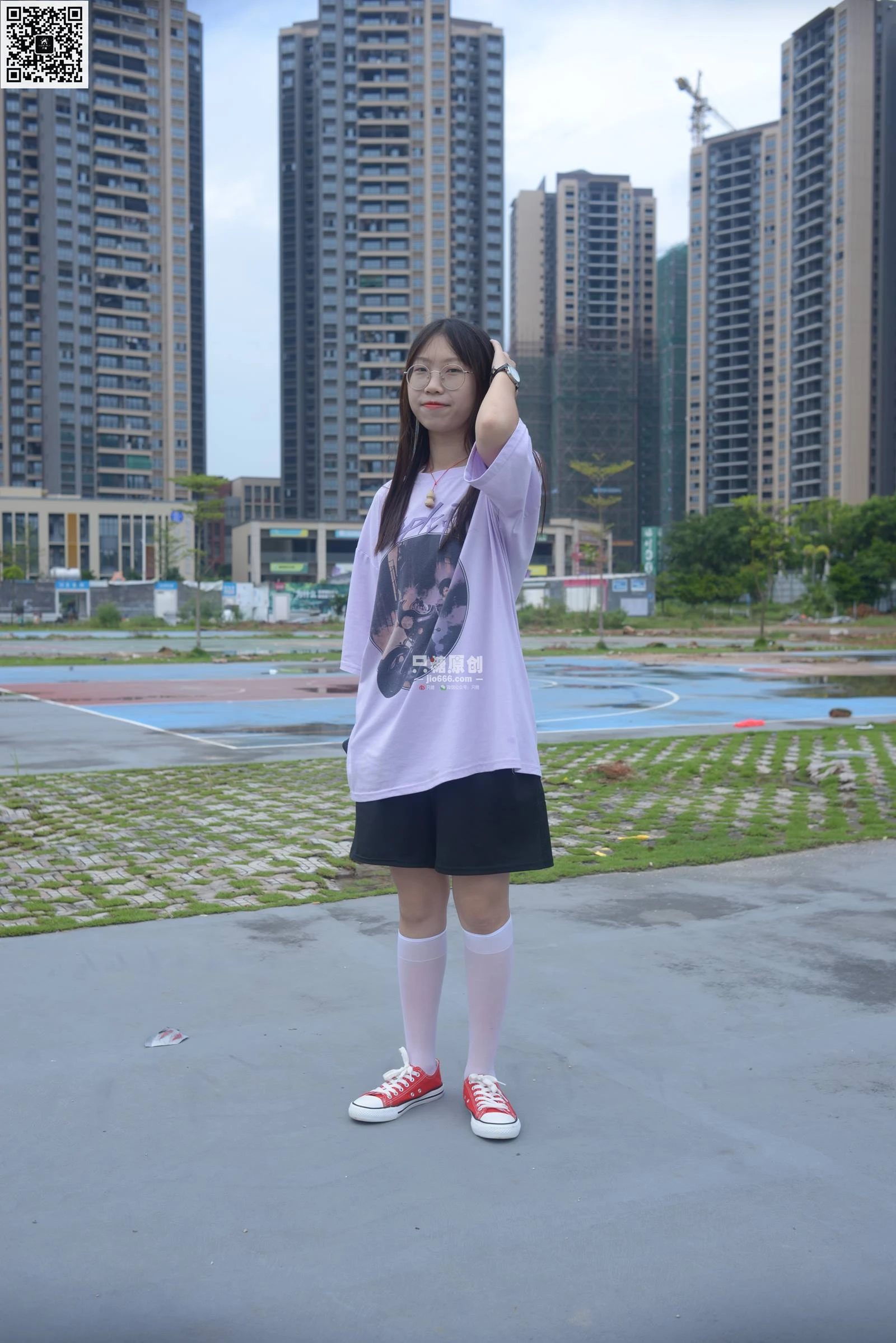 只糖棉袜 NO.516 果果 – 阳光暖心 [71P/275MB]