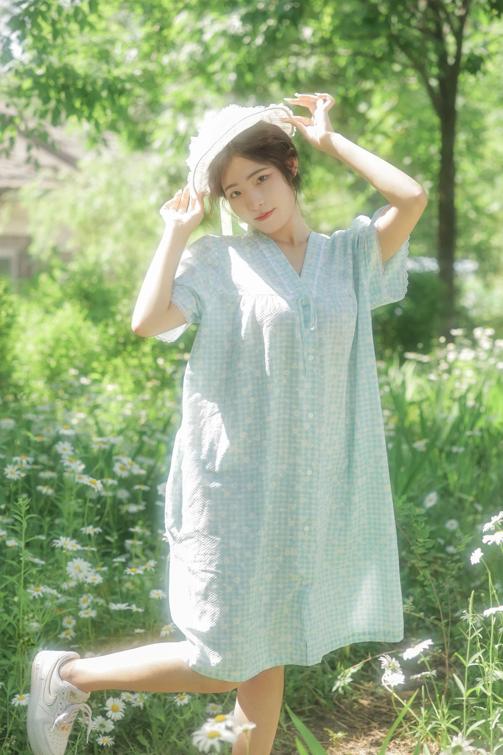 [YITUYU艺图语]2022.09.01 夏天的小雏菊 YY王[19+1P/46MB]