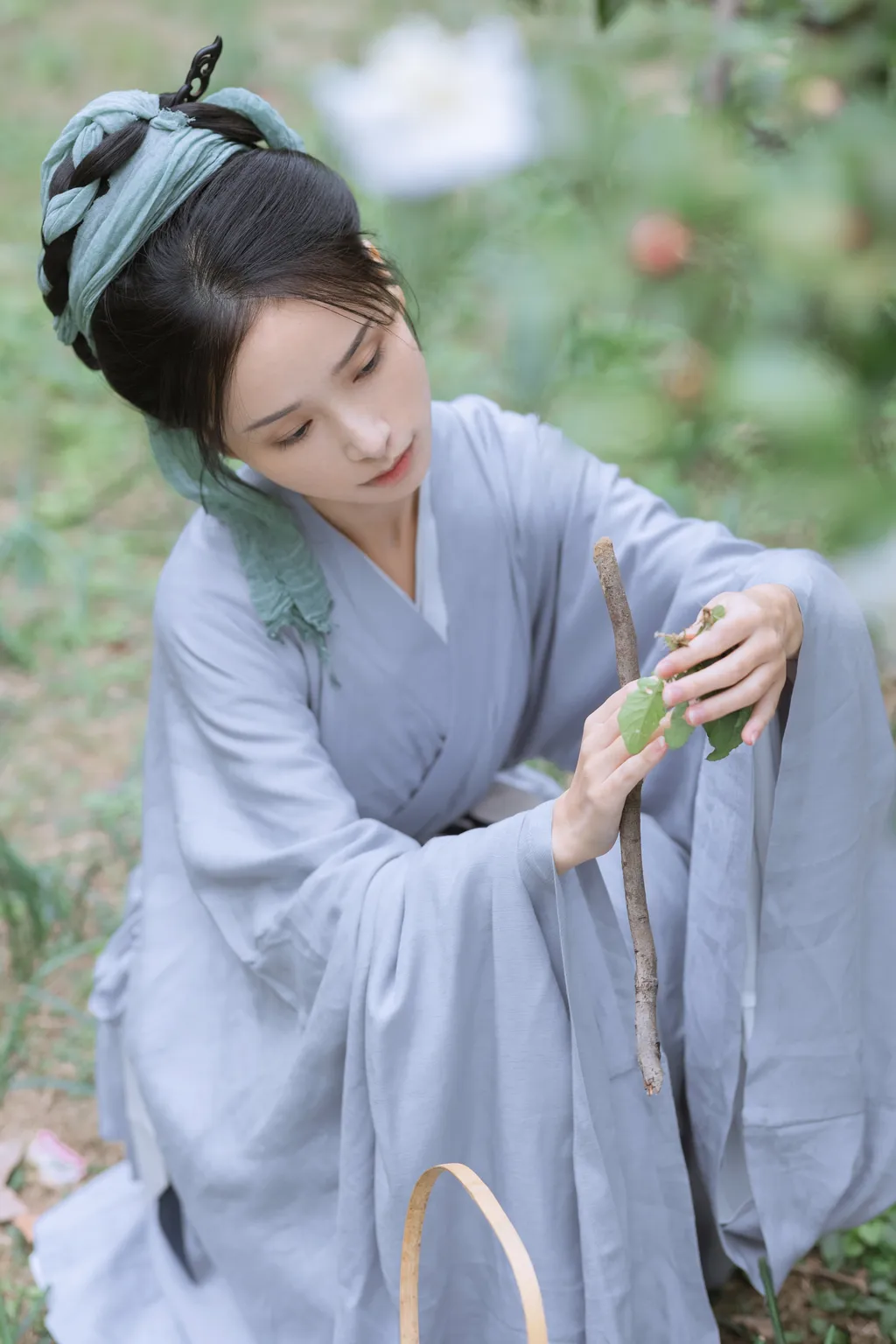 [YITUYU艺图语]2022.11.25 王宝钏挖野菜 眸小妖[28+1P/262MB]