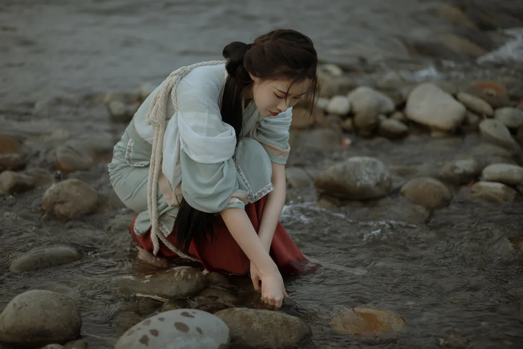 [YITUYU艺图语]2023.04.26 无花无酒锄作田 姌Rr[31+1P/356MB]