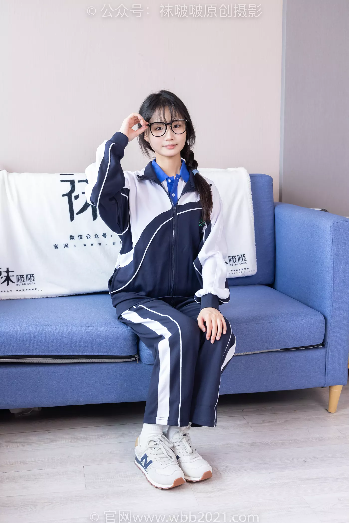 [BoBoSocks袜啵啵]NO.456 甜甜圈-运动鞋、白棉袜、裸足、校服[150P/1V/6.46GB]