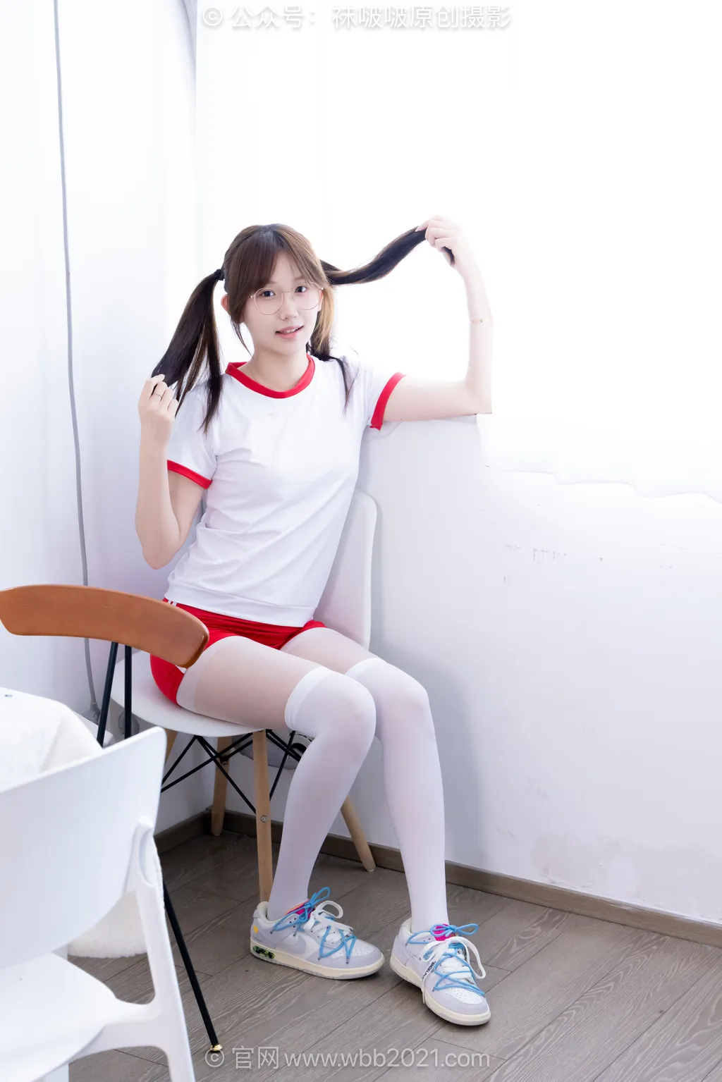 [BoBoSocks袜啵啵]NO.611 香菜-板鞋、厚白丝过膝袜、薄白丝、体操服[148P/1V/5.89GB]