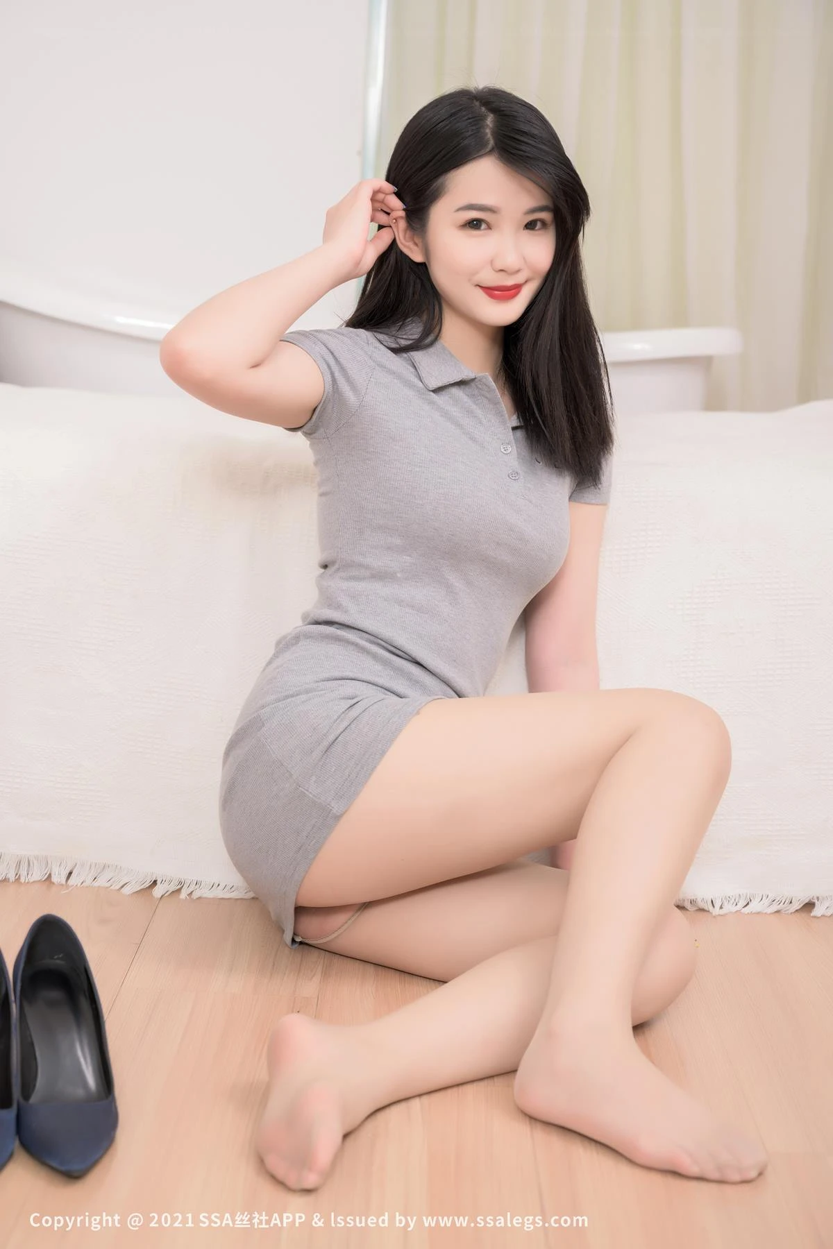 [SSA丝社]超清写真 NO.803 模特桃子的SK丝袜脚（下）[109P/1.96GB]