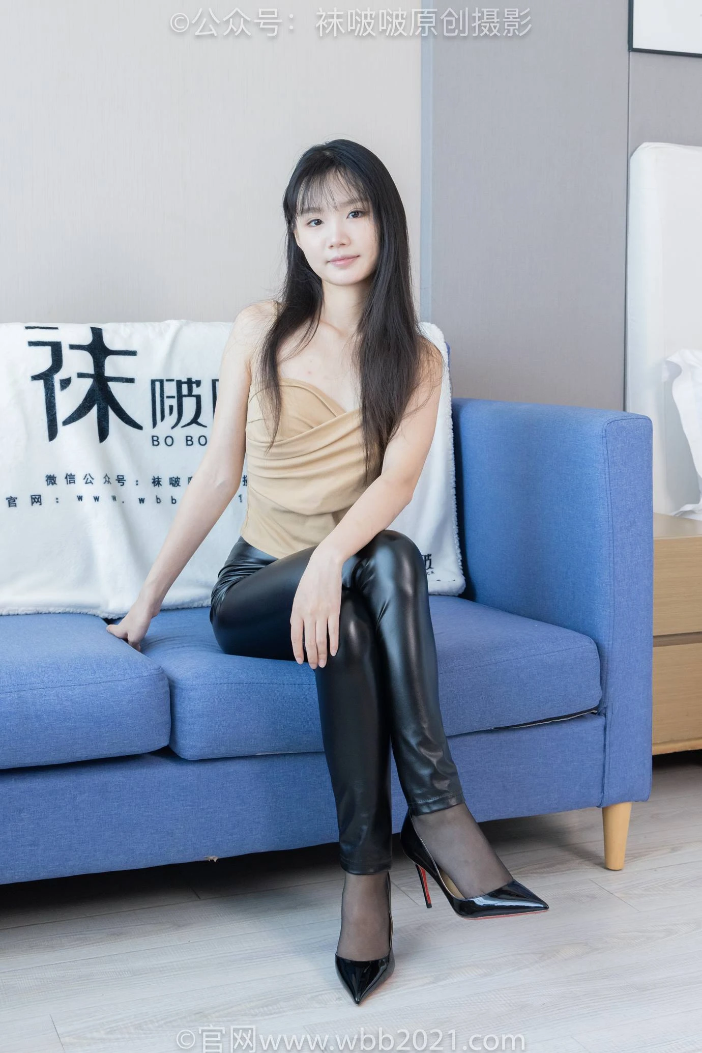 [BoBoSocks袜啵啵]NO.515 甜甜圈-高跟鞋、薄黑丝、皮裤裤里丝[147P/1V/7.51GB]