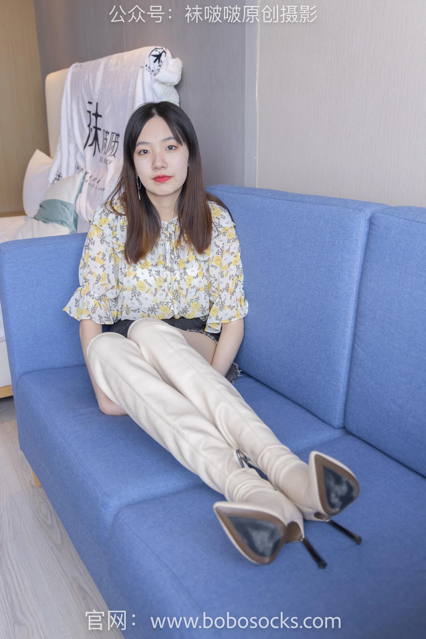 [BoBoSocks袜啵啵]NO.136 小甜豆-高跟长靴、白棉袜、裸足[200P/1V/7.32GB]