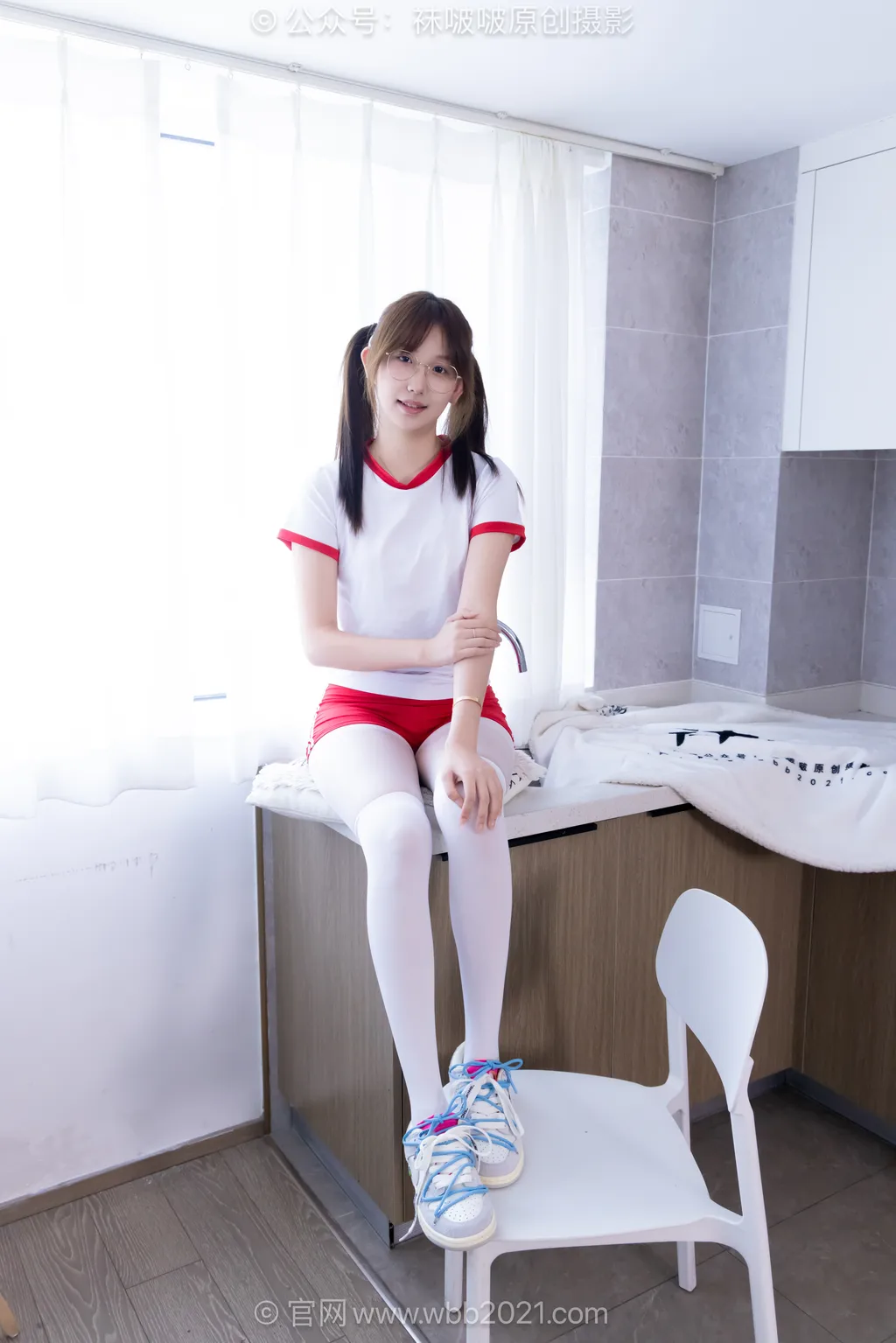[BoBoSocks袜啵啵]NO.611 香菜-板鞋、厚白丝过膝袜、薄白丝、体操服[148P/1V/5.89GB]