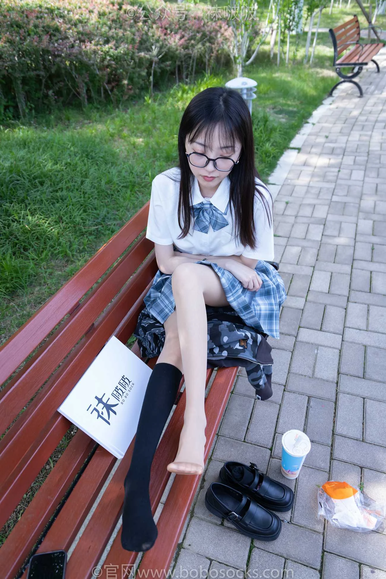 [BoBoSocks袜啵啵]NO.007 稚予-JK至服、皮鞋、黑色中筒棉袜、肉丝 [143P/1V/3.49GB]