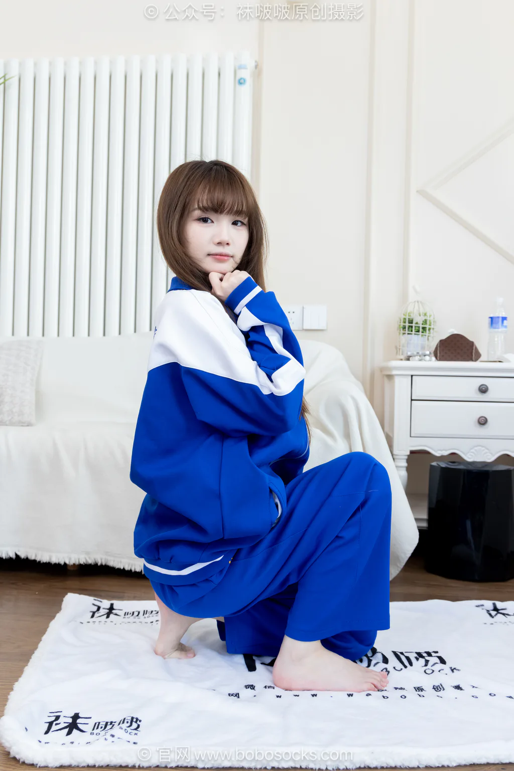 [BoBoSocks袜啵啵]NO.724 甜甜圈-白布鞋、薄白丝、裸足[151P/1V/6.19GB]
