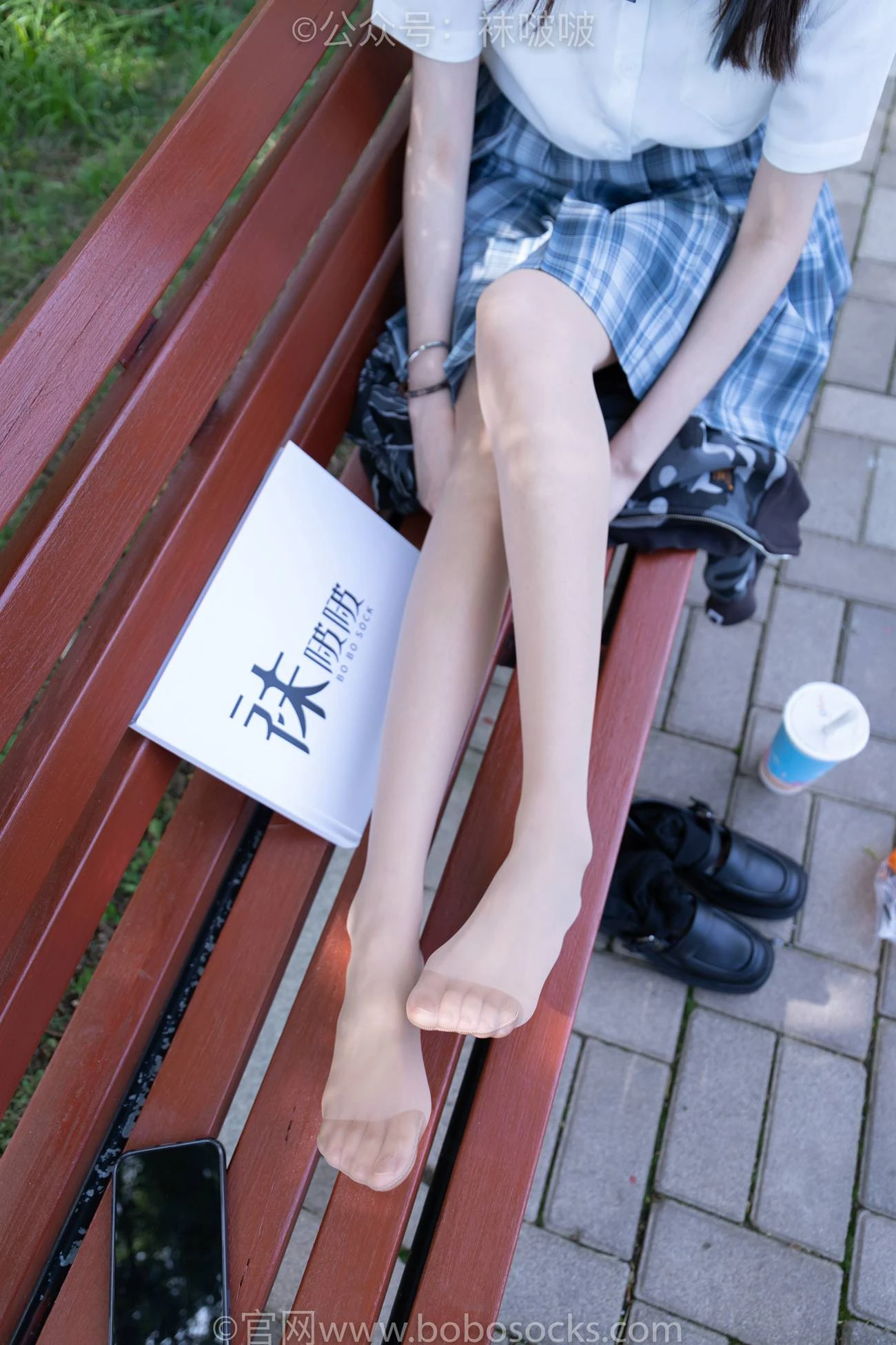 [BoBoSocks袜啵啵]NO.007 稚予-JK至服、皮鞋、黑色中筒棉袜、肉丝 [143P/1V/3.49GB]