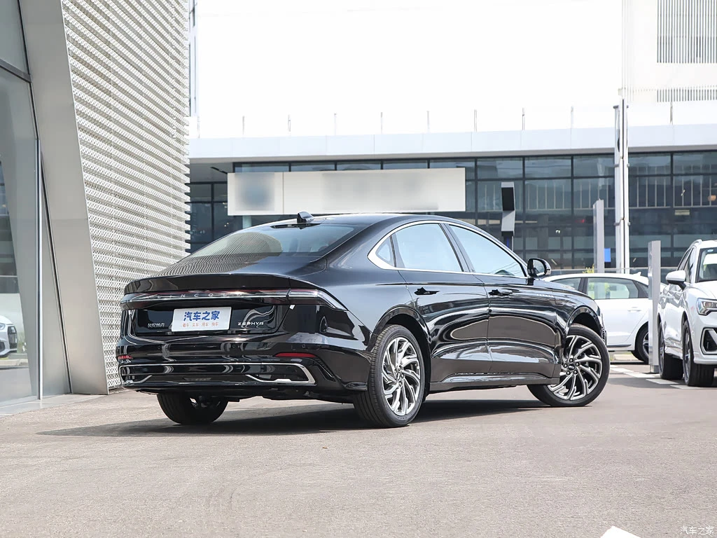 林肯_林肯Z 2025款 2.0T 尊逸 高清图集