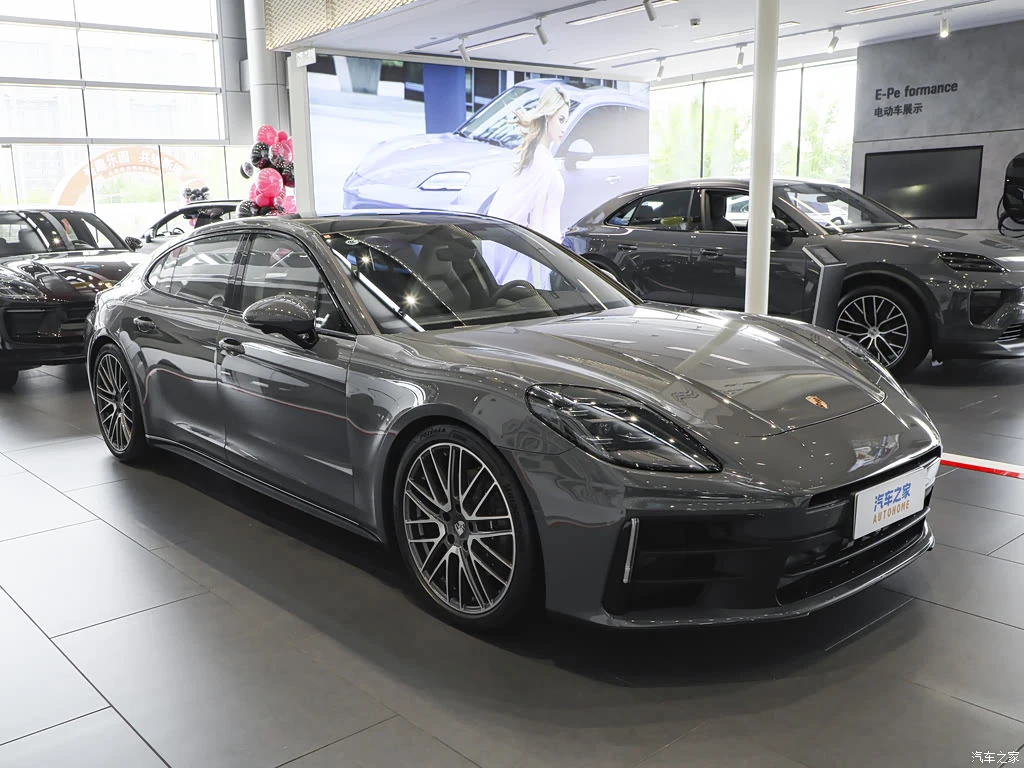 保时捷_Panamera 2026款 Panamera 行政加长尽享版 2.9T 高清图集