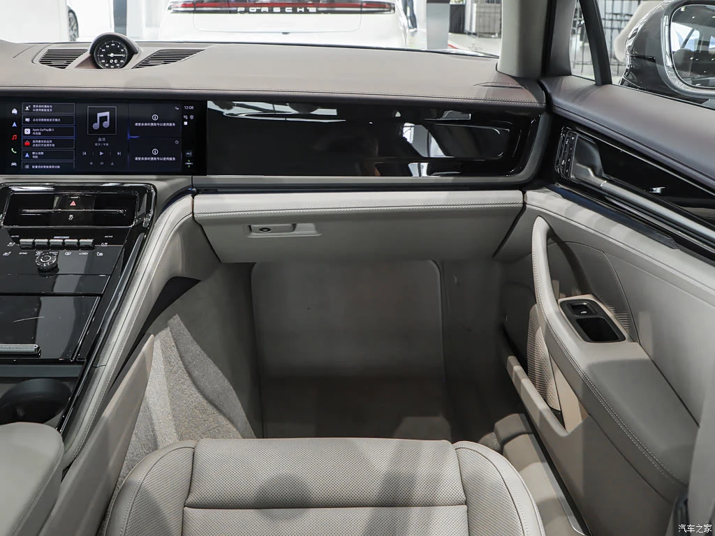 保时捷_Panamera 2026款 Panamera 行政加长尽享版 2.9T 高清图集