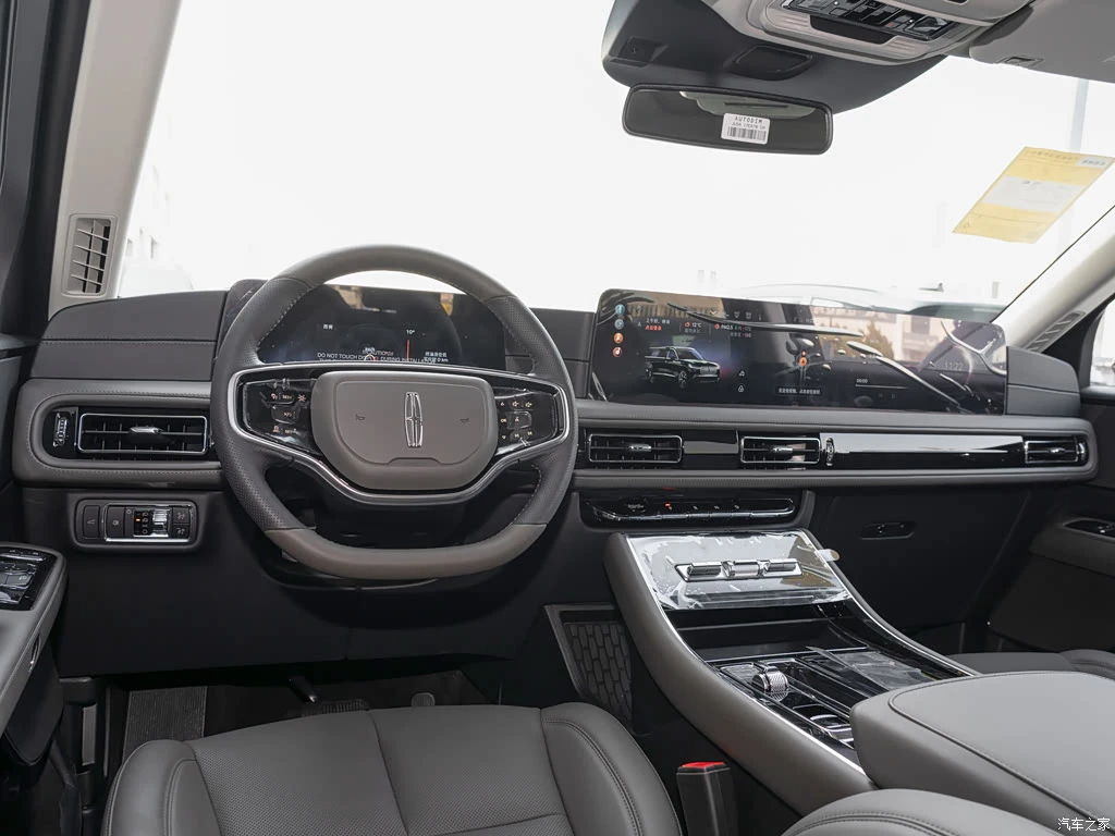 林肯_飞行家 2024款 3.0T V6 四驱典雅版 七座 高清图集