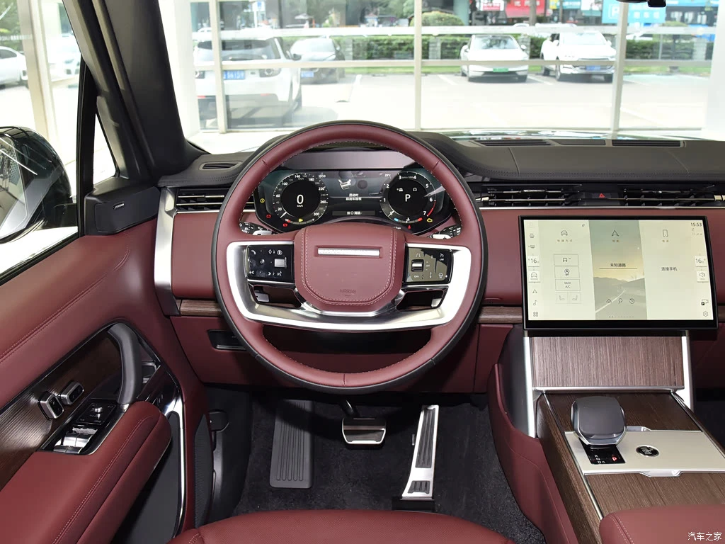 路虎_揽胜 2026款 3.0 L6 400PS 黑骏版 高清图集