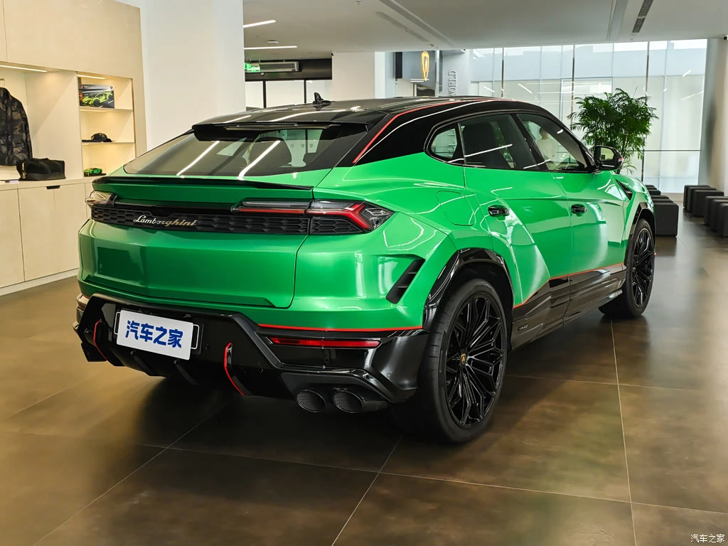 兰博基尼_Urus SE 2026款 4.0T Tettonero 特别版 高清图集