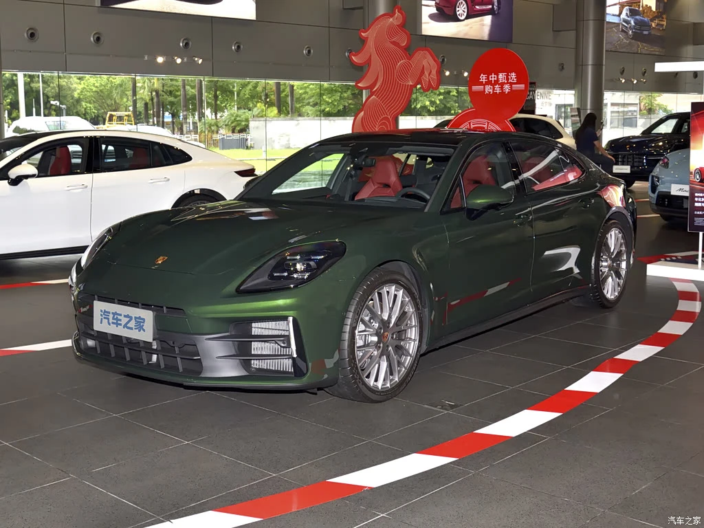 保时捷_Panamera 2026款 Panamera 4 行政加长尽享版 2.9T 高清图集