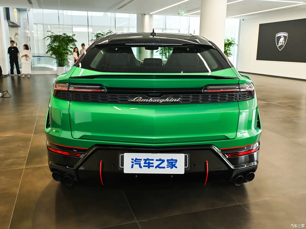 兰博基尼_Urus SE 2026款 4.0T Tettonero 特别版 高清图集