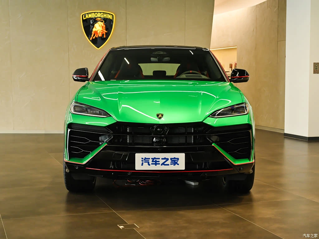 兰博基尼_Urus SE 2026款 4.0T Tettonero 特别版 高清图集