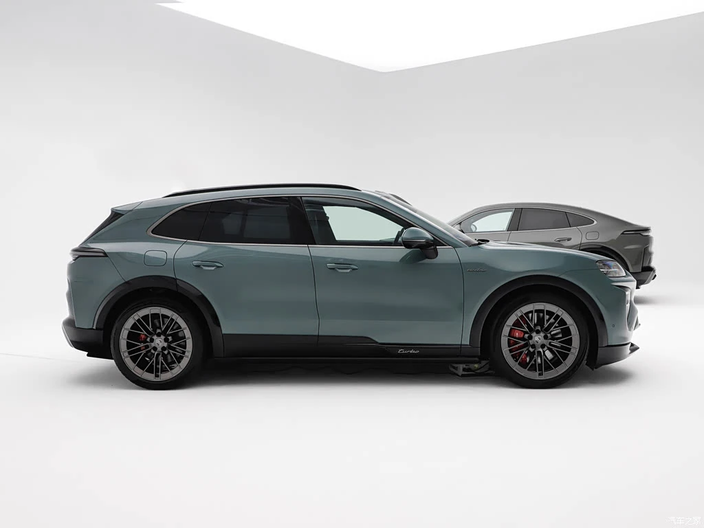 保时捷_Cayenne新能源 2026款 Cayenne Turbo Electric 高清图集