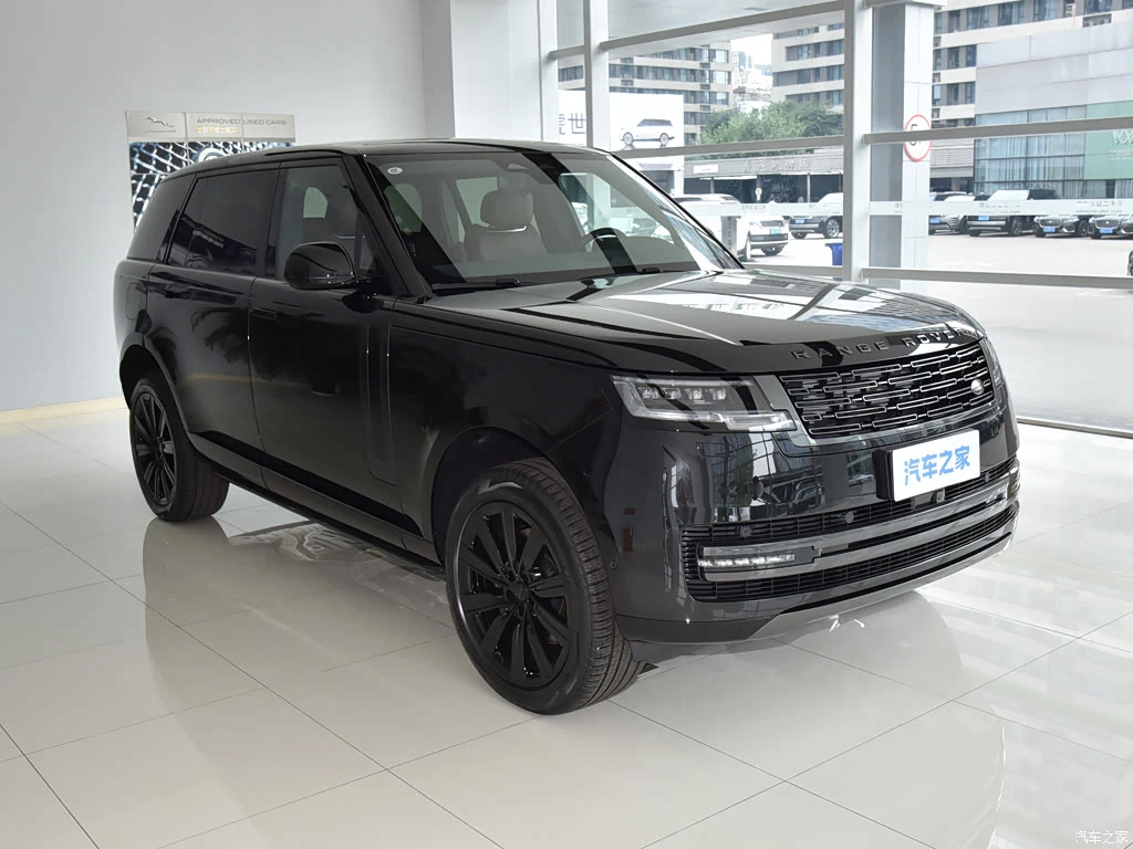 路虎_揽胜 2026款 3.0 L6 400PS 黑骏版 高清图集