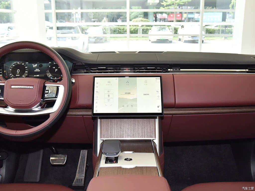 路虎_揽胜 2026款 3.0 L6 400PS 黑骏版 高清图集
