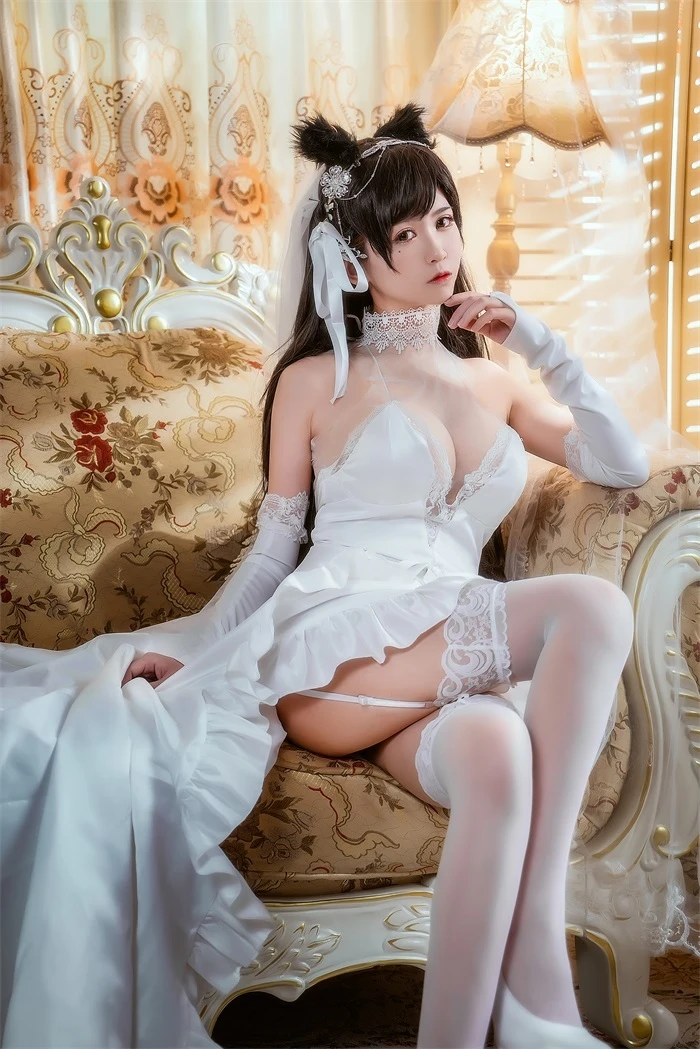 人气动漫Coser@鳗鱼霏儿 – 碧蓝航线 爱宕 兽耳白丝 [23P/433MB]