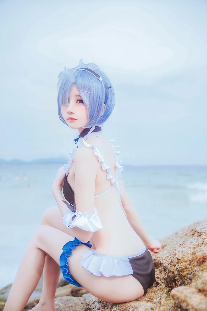 萝莉风COS 桜桃喵 – 蕾姆 [48P/444MB]