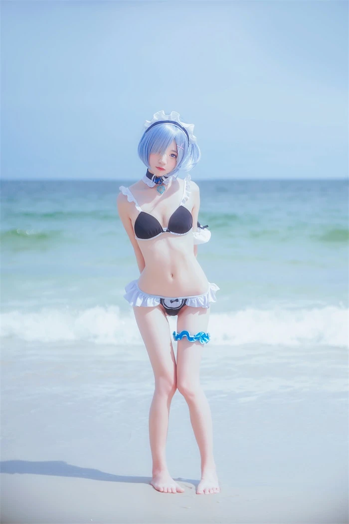 萝莉风COS 桜桃喵 – 蕾姆 [48P/444MB]