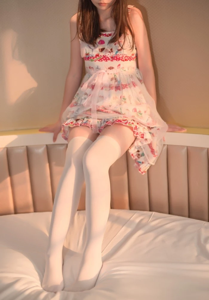 风之领域精品写真@No.112 最爱的白丝 连衣裙 [43P/308MB]