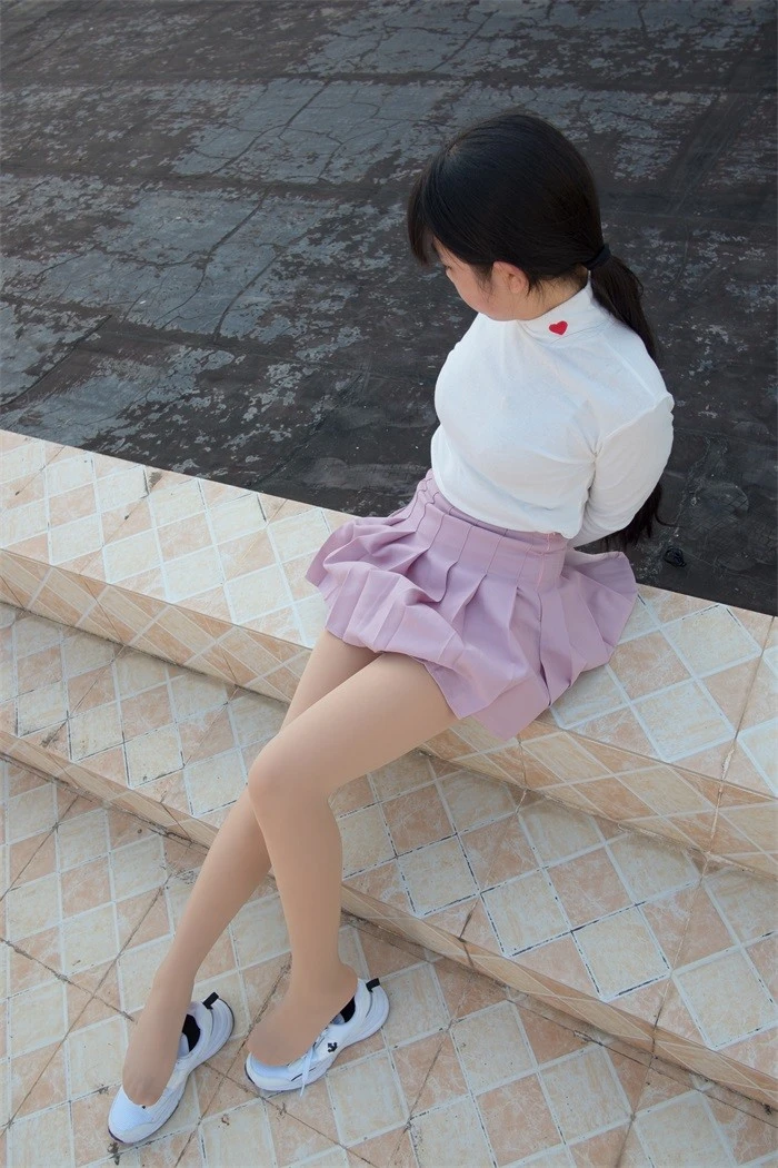 森萝财团精品@R15系列-038 [96P/606MB]
