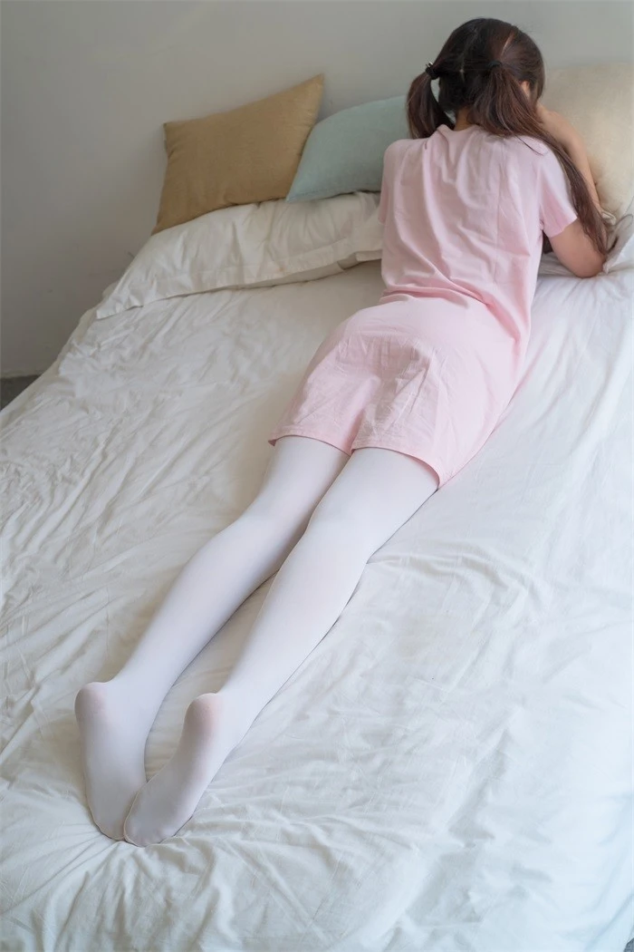 森萝财团精品@R15系列-035 [107P/632MB]
