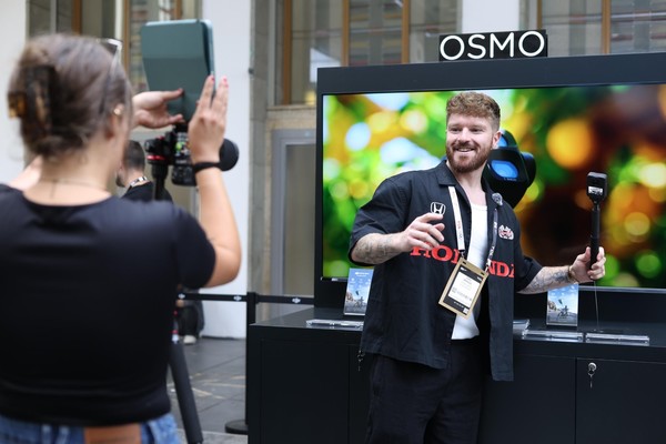 从首发登顶到斩获17项柏林IFA展会大奖,大疆 Osmo 360 II 持续释放全景影像热度