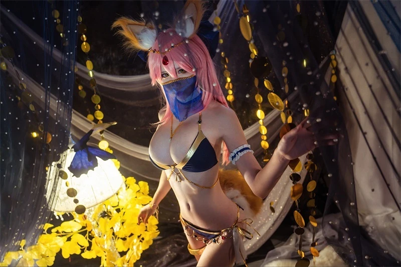 人气动漫Coser@爱老师_PhD Fate 玉藻前 舞娘兽耳泳装 [19P/176MB]
