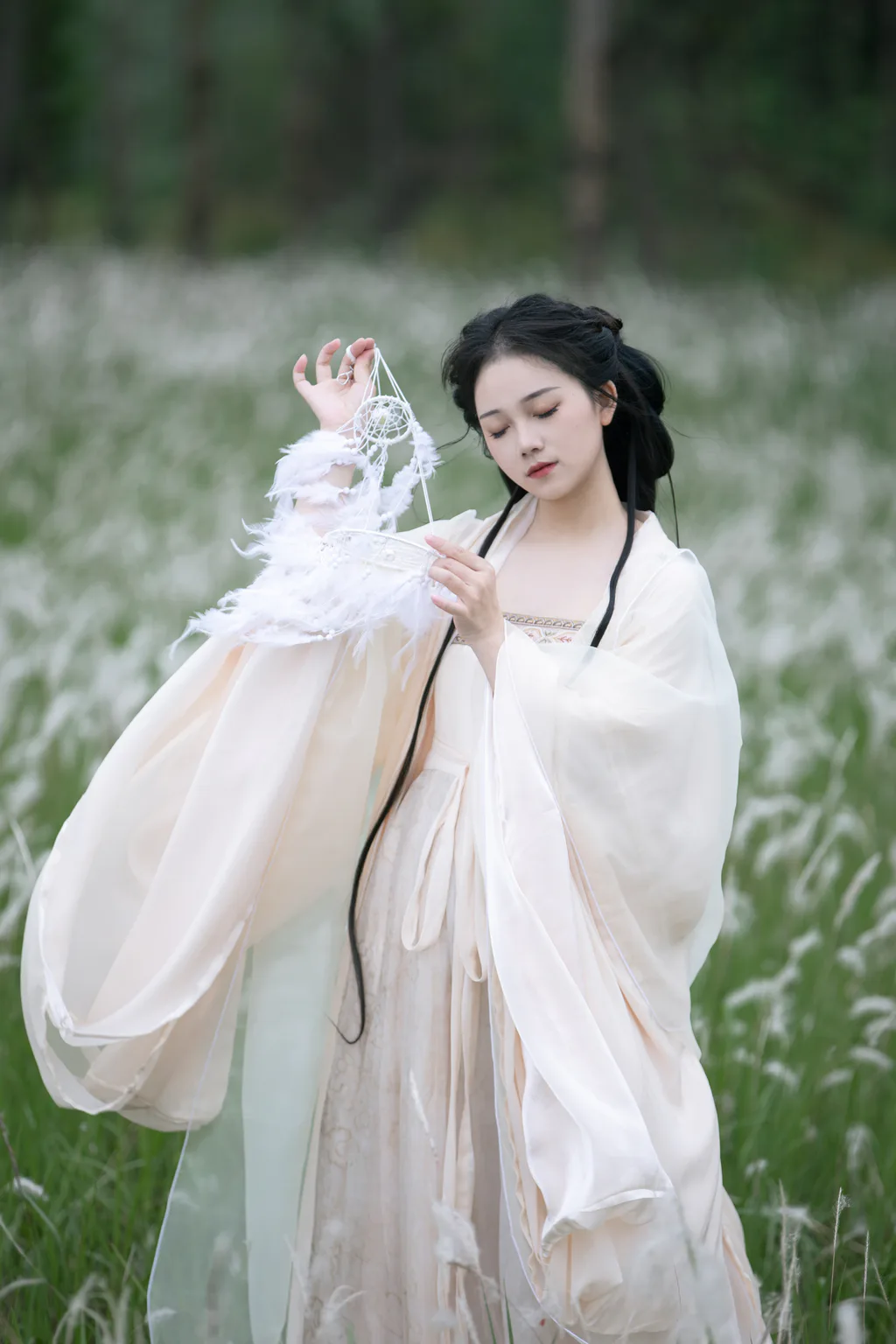 [YITUYU艺图语]2023.05.04 遇见春 秋哒哒–[31+1P/330MB]