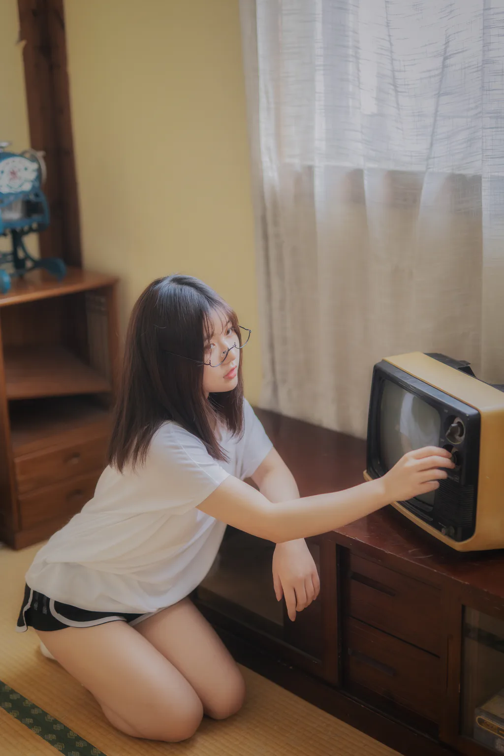 [YITUYU艺图语]2023.04.02 午后少女 ake阿颗好饿呀[21+1P/190MB]