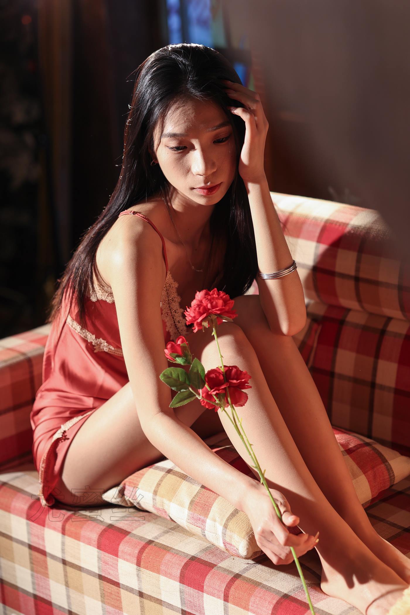[尤蜜丝]穿搭写真 NO.140[52P/567MB]