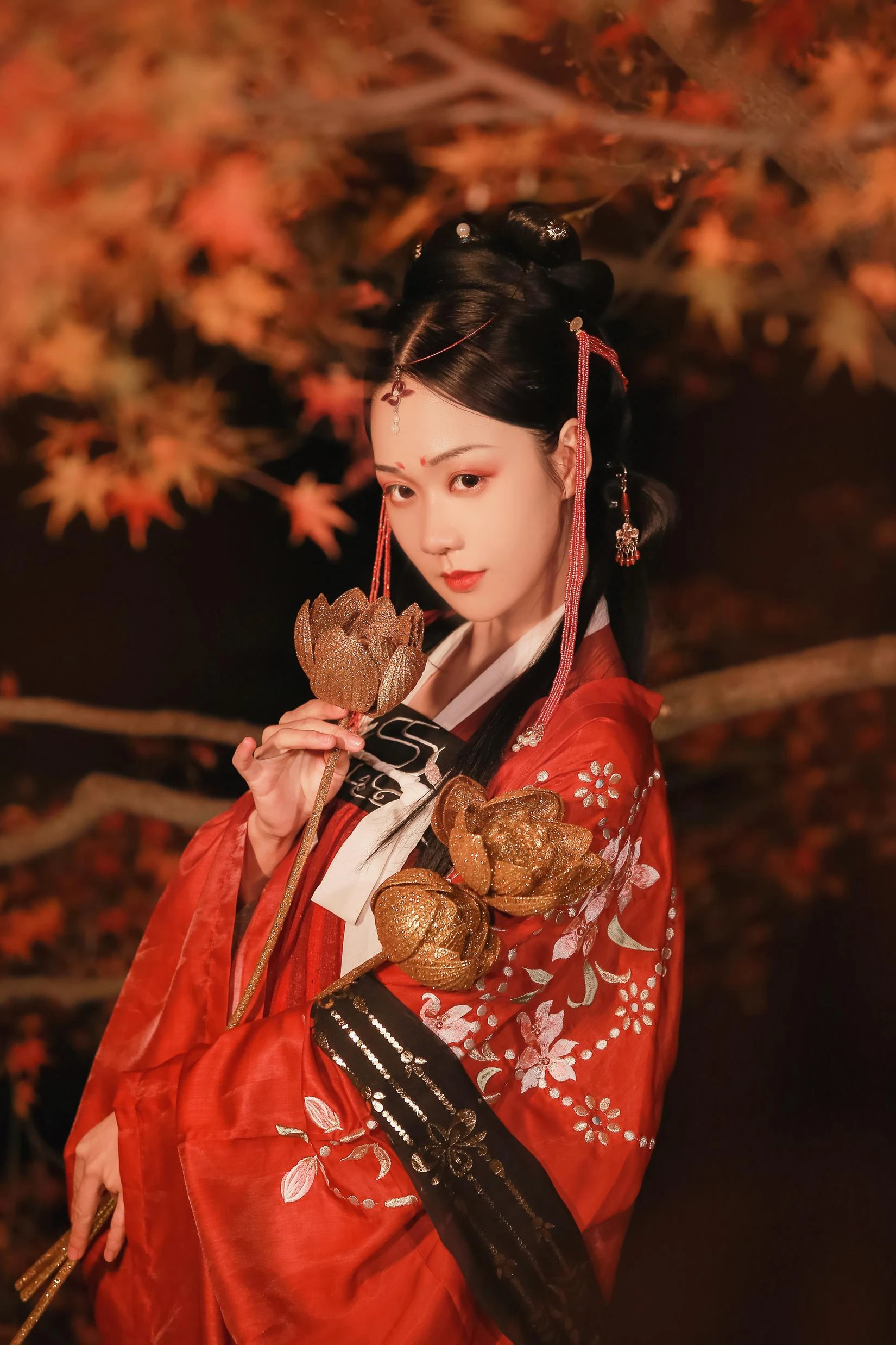 [YITUYU艺图语]2022.10.25 红罗意 甲涟鱼鱼[21+1P/104MB]